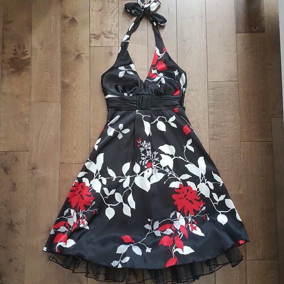 Speechless Black with Floral dress - Size 3 - Picture 1 of 8